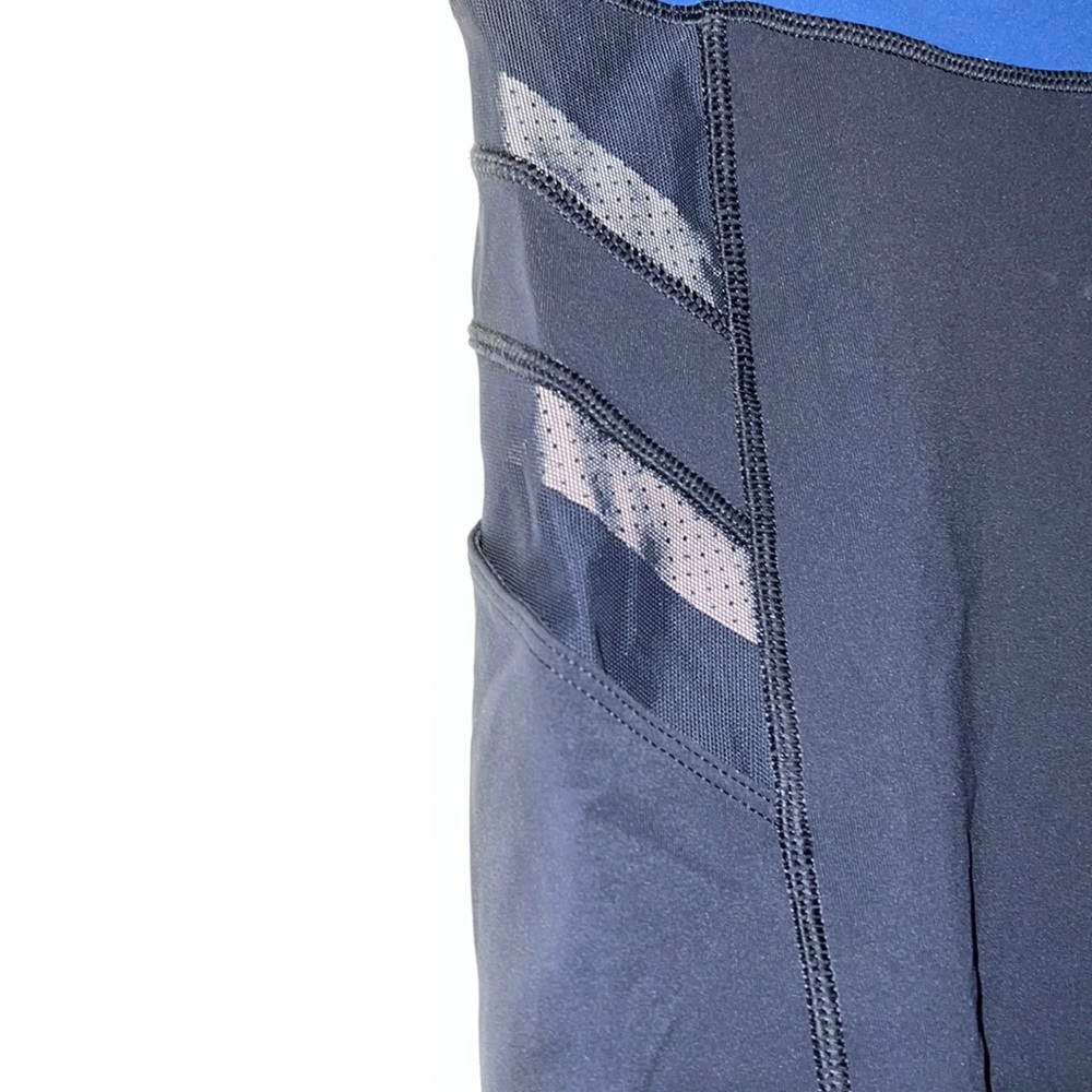 Lululemon crop track leggings pants size 8 - Picture 2 of 9